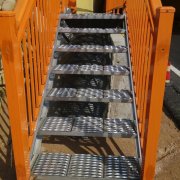 楼梯防滑板,扶梯防滑踏步板产品图