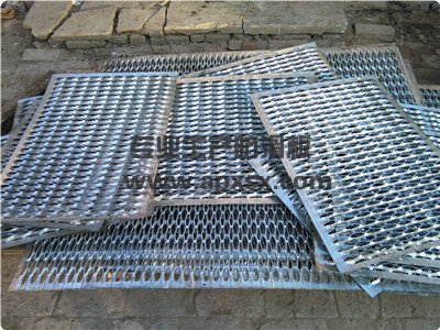 平板鳄鱼嘴防滑板